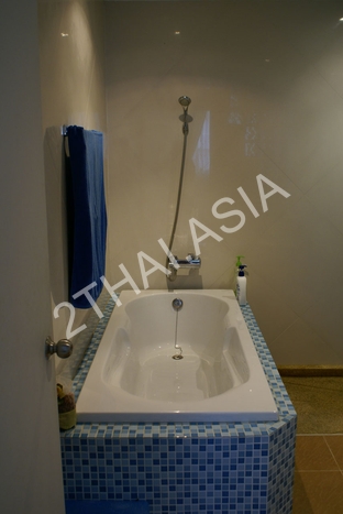 Diamond Suites Resort, Pattaya, Pratumnak - photo, price, location map