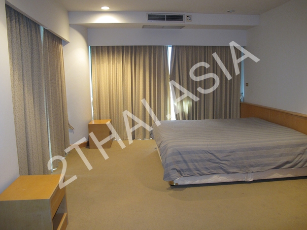 Krisda Golden Condotel , Pattaya, Na-Jomtien - photo, price, location map