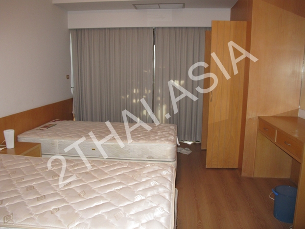 Krisda Golden Condotel , Pattaya, Na-Jomtien - photo, price, location map