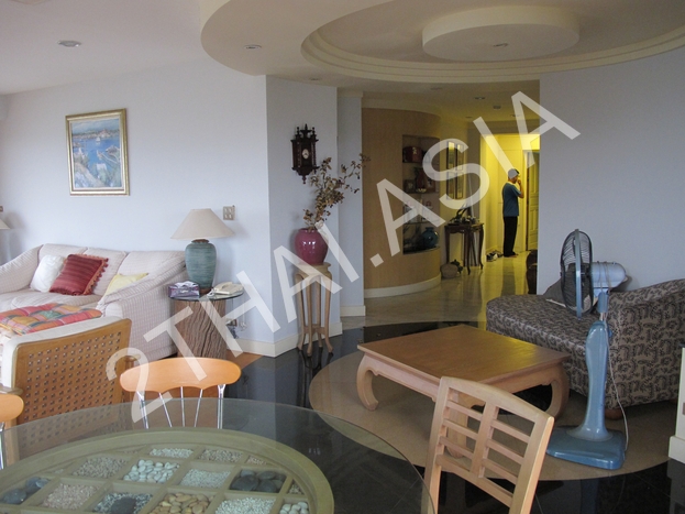 Krisda Golden Condotel , Pattaya, Na-Jomtien - photo, price, location map