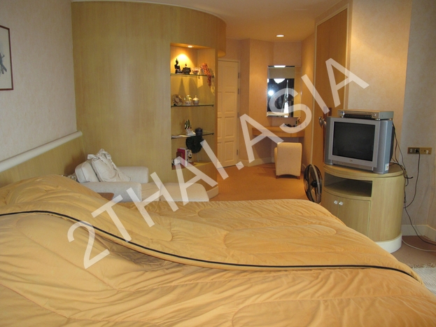 Krisda Golden Condotel , Pattaya, Na-Jomtien - photo, price, location map