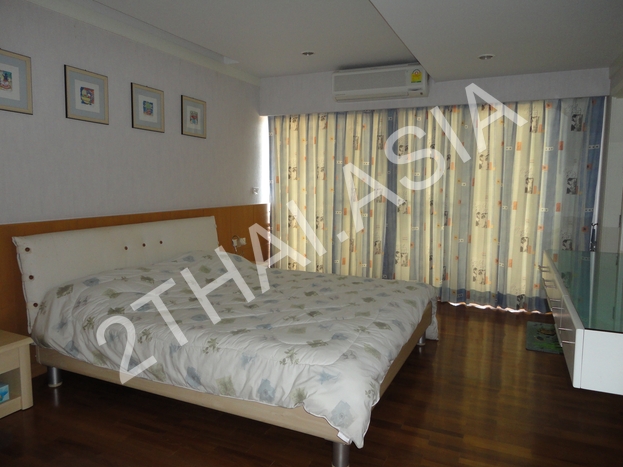 Krisda Golden Condotel , Pattaya, Na-Jomtien - photo, price, location map