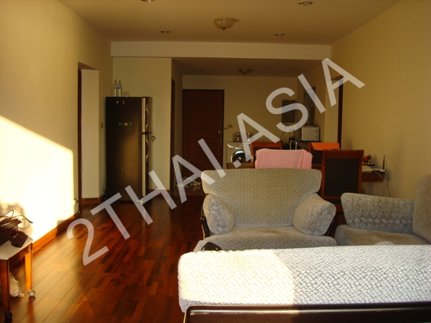 Krisda Golden Condotel , Pattaya, Na-Jomtien - photo, price, location map