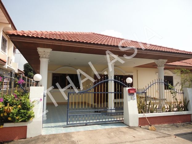 Eakmongkol Soi 8, Pattaya, Jomtien - photo, price, location map