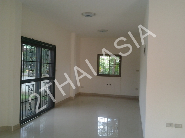 Pornthep Village 3, Pattaya, East Pattaya - photo, price, location map