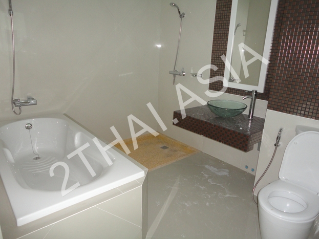 Diamond Suites Resort, Pattaya, Pratumnak - photo, price, location map