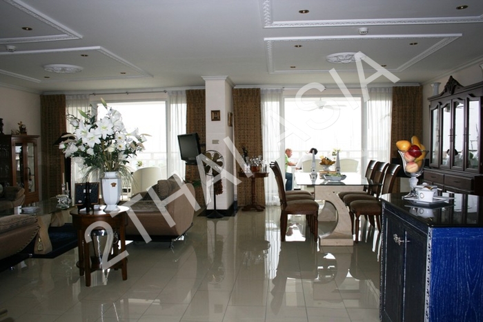 Royal Hill Resort, Pattaya, Pratumnak - photo, price, location map