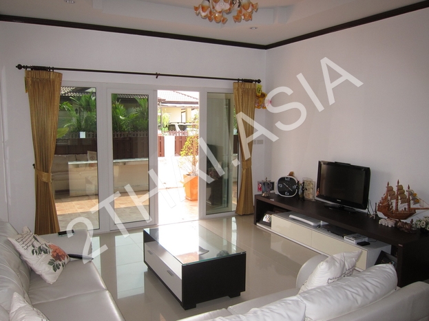 Pattaya Tropical Village, Pattaya, East Pattaya - photo, price, location map