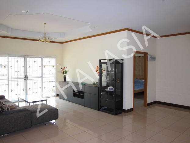 Pattaya Tropical Village, Pattaya, East Pattaya - photo, price, location map