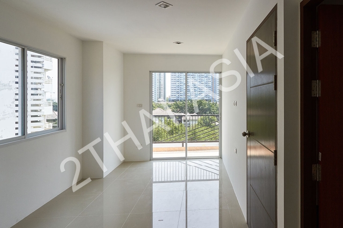 Trio Gems Condominium, Pattaya, Jomtien - photo, price, location map