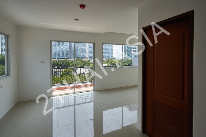 Trio Gems Condominium, Pattaya, Jomtien - photo, price, location map