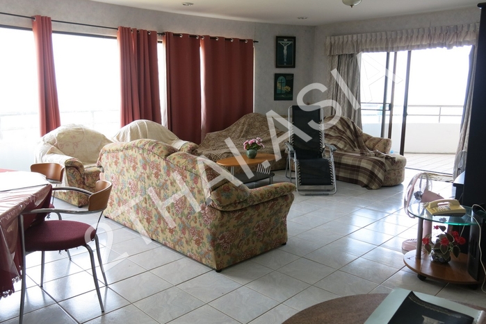 Krisda Golden Condotel , Pattaya, Na-Jomtien - photo, price, location map