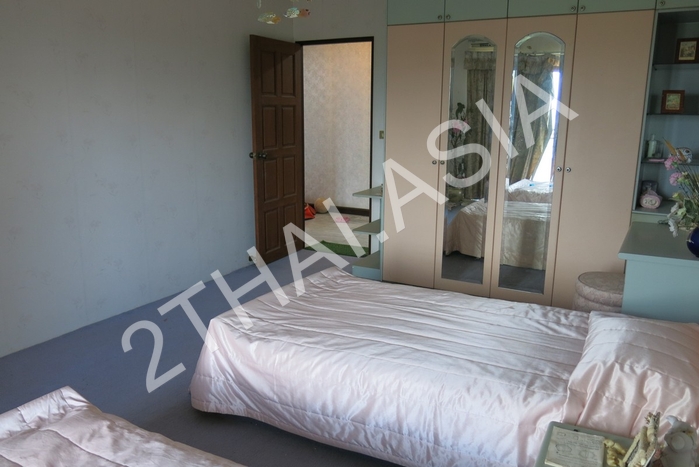 Krisda Golden Condotel , Pattaya, Na-Jomtien - photo, price, location map