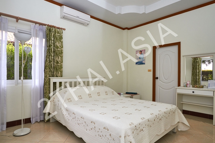 Pattaya Tropical Village, Pattaya, East Pattaya - photo, price, location map