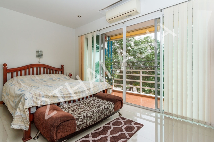 Jomtien Beach Mountain 5, Pattaya, Jomtien - photo, price, location map