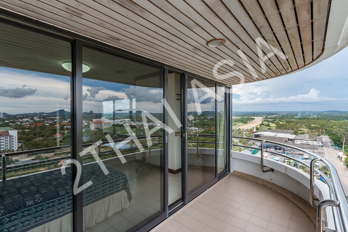 Ocean Marina Yacht Club, Pattaya, Na-Jomtien - photo, price, location map