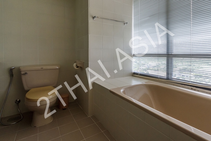 Ocean Marina Yacht Club, Pattaya, Na-Jomtien - photo, price, location map