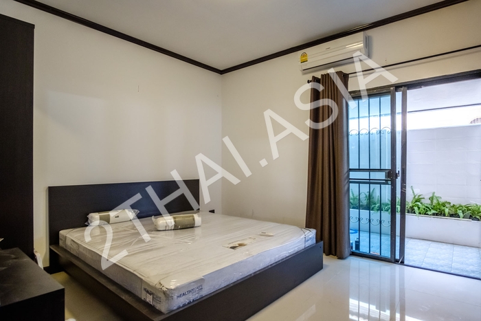 Royal Park Village, Pattaya, Jomtien - photo, price, location map