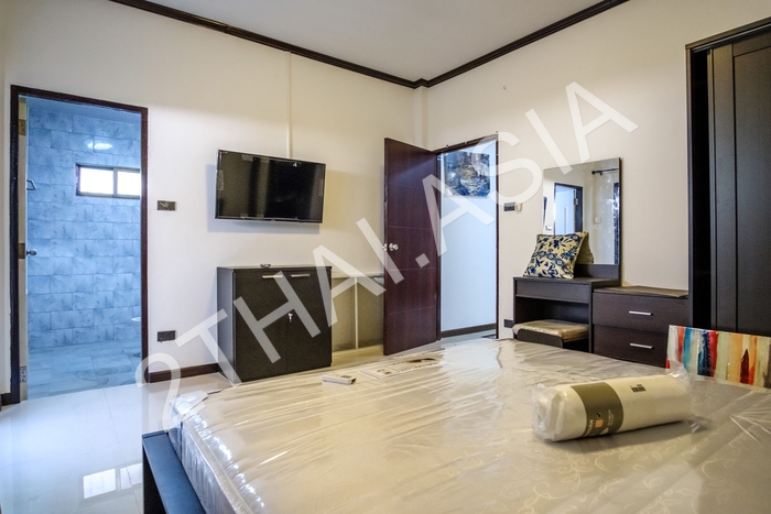 Royal Park Village, Pattaya, Jomtien - photo, price, location map