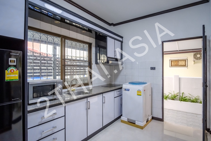 Royal Park Village, Pattaya, Jomtien - photo, price, location map