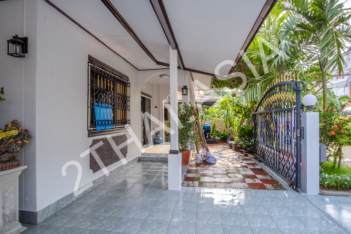 Royal Park Village, Pattaya, Jomtien - photo, price, location map