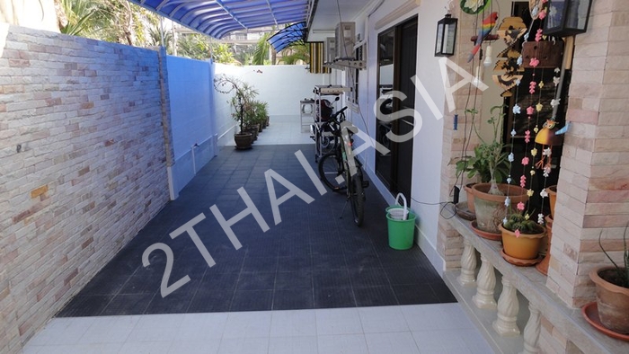 Royal Park Village, Pattaya, Jomtien - photo, price, location map